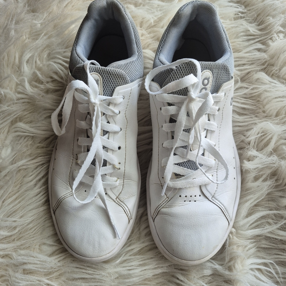 White On Running Women's Shoes
